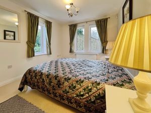 Photo 9- click for photo gallery